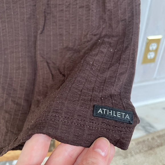 Athleta tank top in cocoa - Picture 3 of 4